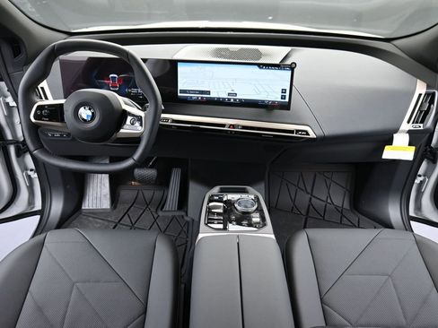 New 2026 BMW iX xDrive45 AWD/4WD image 14