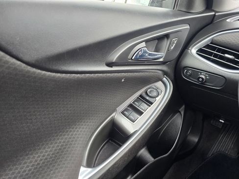 Used 2021 Chevrolet Malibu LT FWD image 30