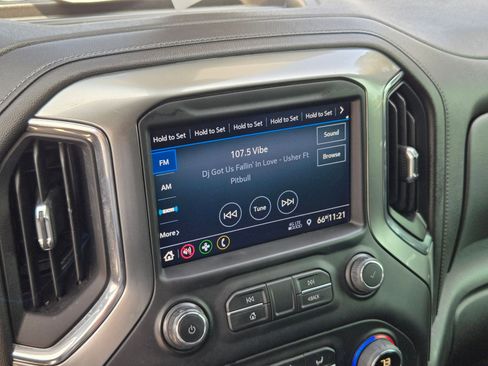 Used 2021 Chevrolet Silverado 1500 LT Trail Boss w/ Bed Protection Package image 17