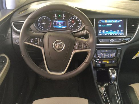 Used 2021 Buick Encore Preferred w/ Safety Package II image 22