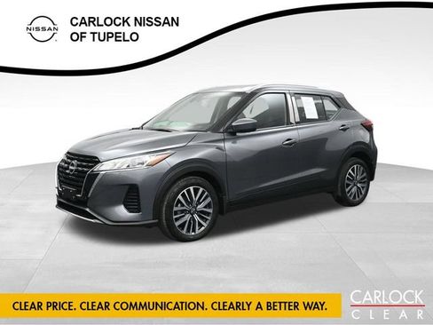 Used 2024 Nissan Kicks SV FWD image 1