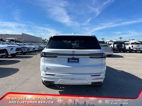 New 2026 Buick Enclave Avenir w/ Super Cruise Package image 6