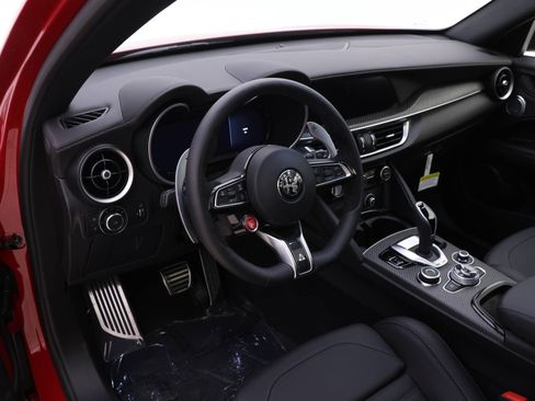 New 2024 Alfa Romeo Stelvio Quadrifoglio image 6