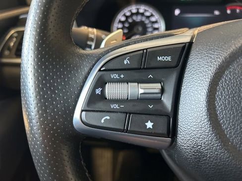 Used 2023 Genesis G70 2.0T AWD/4WD image 62