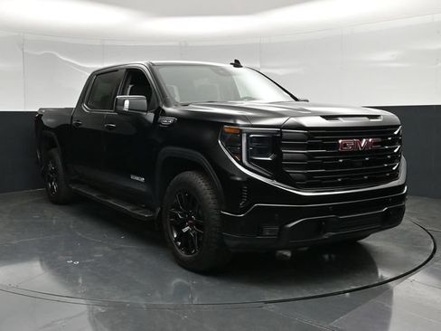 Used 2024 GMC Sierra 1500 Elevation w/ Elevation Premium Package AWD/4WD image 6