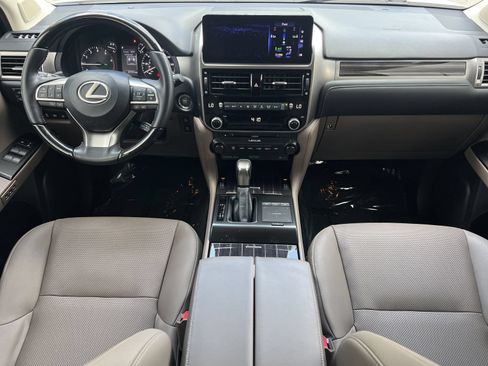 Used 2023 Lexus GX 460 Premium w/ Accessory Package AWD/4WD image 2