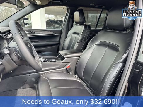 Used 2024 Jeep Grand Cherokee Limited image 34