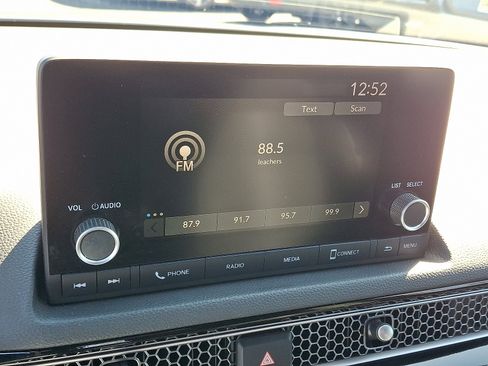 Used 2023 Honda Civic Sport image 16