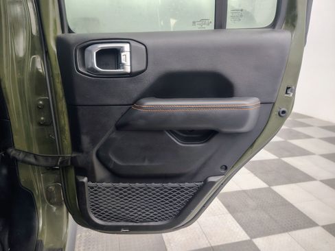 Used 2023 Jeep Gladiator Mojave w/ Cold Weather Group image 15