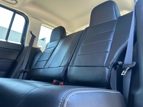 Used 2017 Jeep Patriot High Altitude AWD/4WD image 8