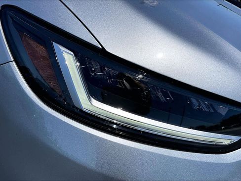 Used 2023 Honda HR-V LX image 27