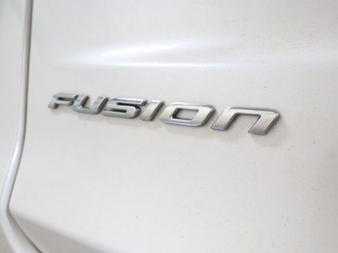 Used 2019 Ford Fusion SEL FWD image 24