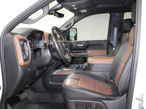 Used 2021 Chevrolet Silverado 2500 High Country w/ Z71 Off-Road Package AWD/4WD image 25