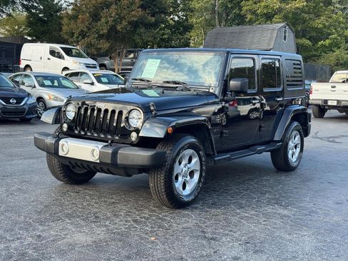 Used 2015 Jeep Wrangler Unlimited Sahara w/ Dual Top Group image 3
