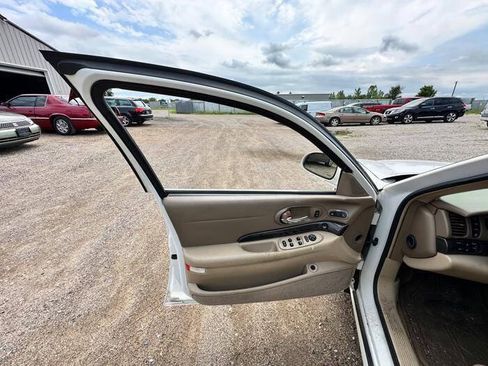 Used 2004 Buick Le Sabre Limited w/ Celebration Edition Package FWD image 22