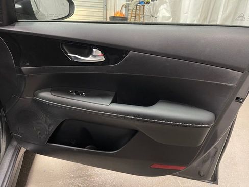 Used 2024 Kia Forte GT-Line w/ GT-Line Premium Package image 10