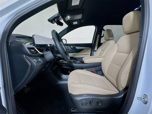 New 2026 Buick Enclave Preferred image 12