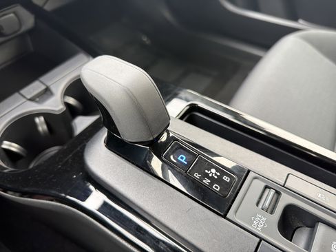 Used 2025 Toyota Prius LE image 23