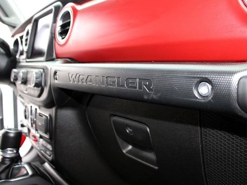 Used 2022 Jeep Wrangler Unlimited Rubicon w/ LED Lighting Group image 47