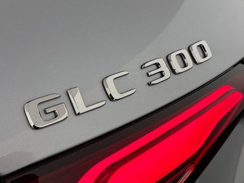 Certified 2026 Mercedes-Benz GLC 300 image 10