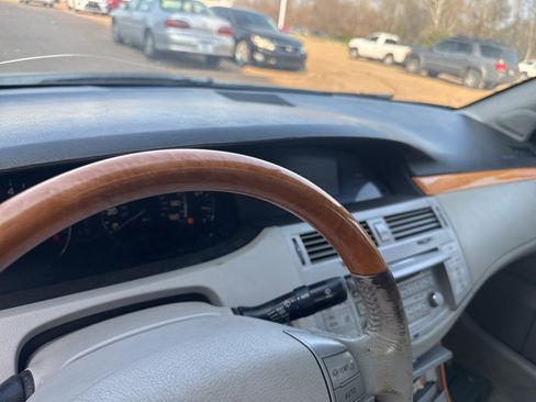 Used 2007 Toyota Avalon Limited image 11