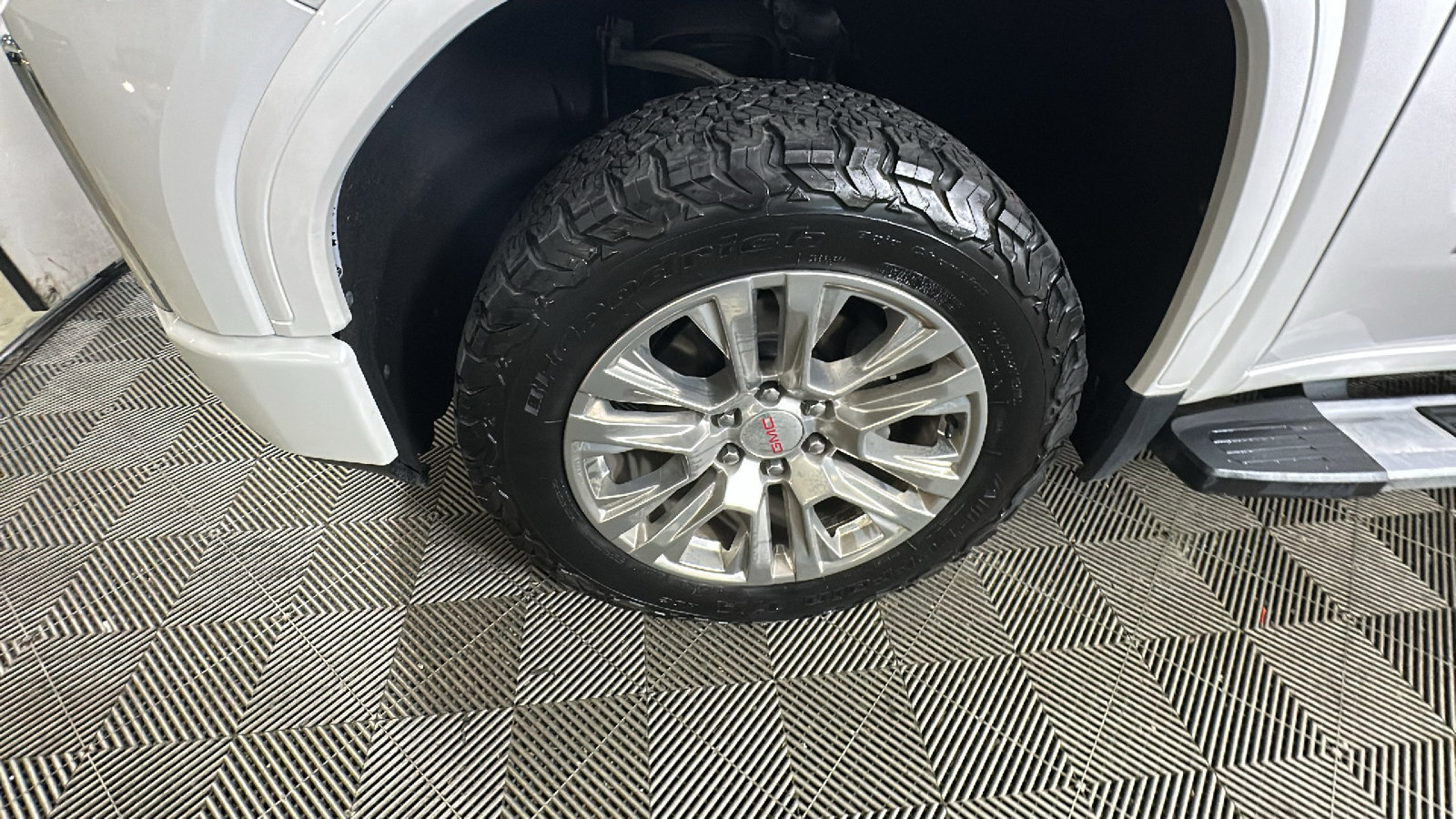 Used 2021 GMC Sierra 1500 Denali AWD/4WD image 11