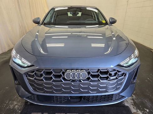 Used 2025 Audi A5 2.0T Prestige w/ 19" Wheel Package image 4