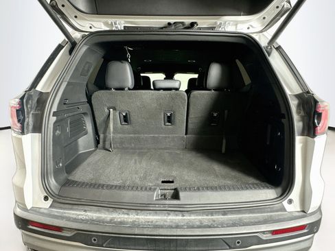 Used 2024 GMC Acadia Elevation w/ LPO, Floor Liner Package FWD image 29