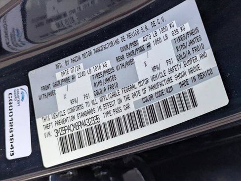 Used 2024 MAZDA MAZDA3 s FWD image 22