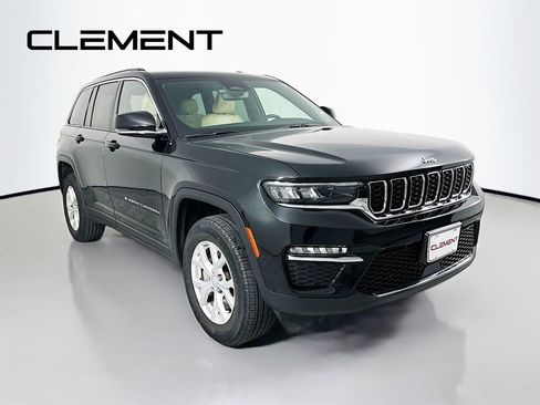 Used 2023 Jeep Grand Cherokee Limited AWD/4WD image 5