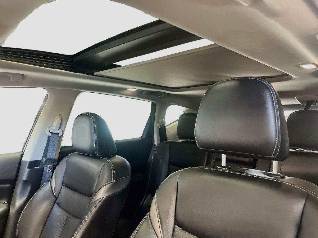 Used 2024 Nissan Murano SL FWD image 23
