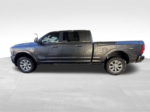 Used 2022 RAM 2500 Limited image 10
