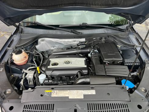 Used 2016 Volkswagen Tiguan S FWD image 35