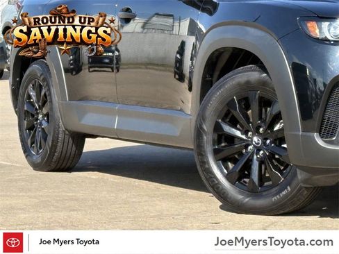 Used 2025 MAZDA CX-50 AWD 2.5 S w/ Preferred Package image 12