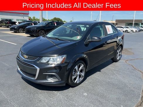 Used 2019 Chevrolet Sonic Premier FWD image 1