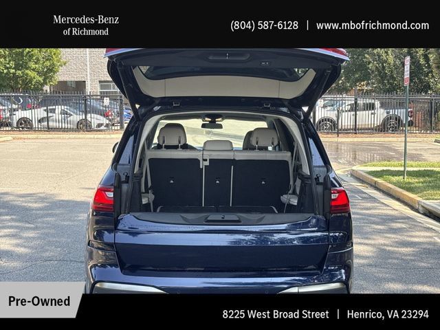 Used 2020 BMW X7 M50i w/ Dynamic Handling Package AWD/4WD image 28