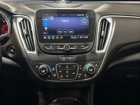 Used 2024 Chevrolet Malibu LT FWD image 25