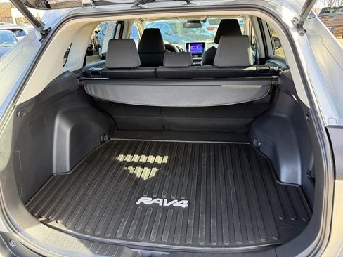 Used 2023 Toyota RAV4 XLE w/ Convenience Package image 16