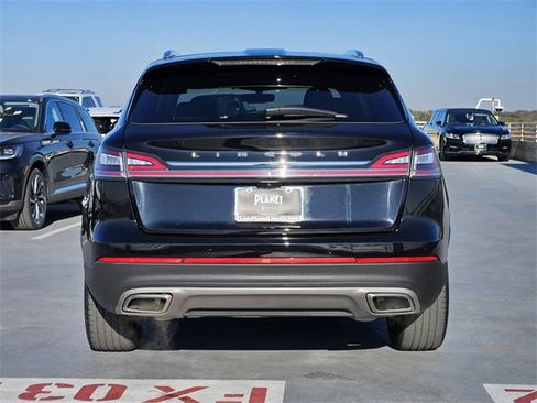 Certified 2022 Lincoln Nautilus Reserve w/ Equipment Group 201A image 6