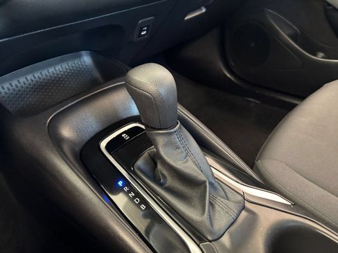 Used 2025 Nissan Versa SV FWD image 35