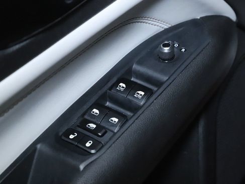 Used 2025 Jeep Compass Limited AWD/4WD image 16