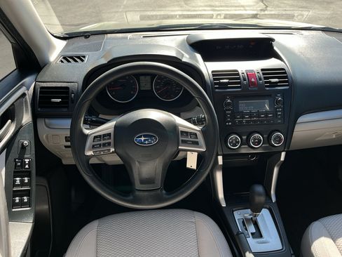 Used 2014 Subaru Forester 2.5i AWD/4WD image 25