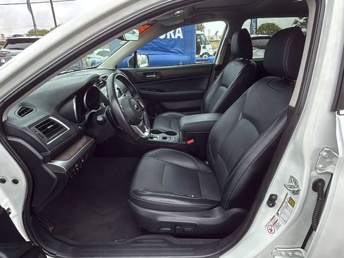 Used 2018 Subaru Outback 2.5i Limited AWD/4WD image 18
