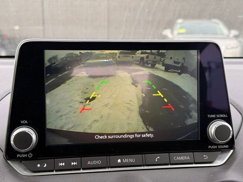 Used 2022 Nissan Sentra SV image 34