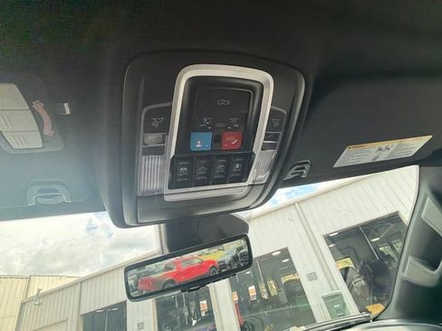 Used 2025 RAM 1500 Limited AWD/4WD image 20