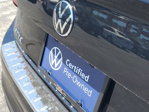 Certified 2022 Volkswagen Jetta SE FWD image 11