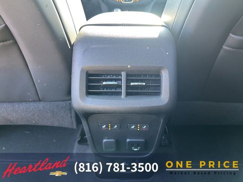 Used 2018 Chevrolet Equinox Premier image 46