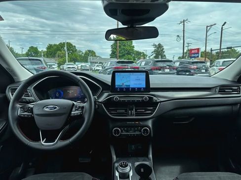 Used 2022 Ford Escape SEL w/ SEL Stealth AWD Package image 19