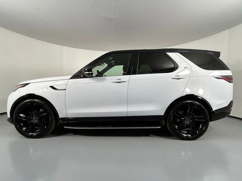 Used 2022 Land Rover Discovery HSE R-Dynamic image 4