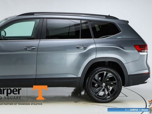 Used 2022 Volkswagen Atlas SE w/ Panoramic Sunroof Package image 4